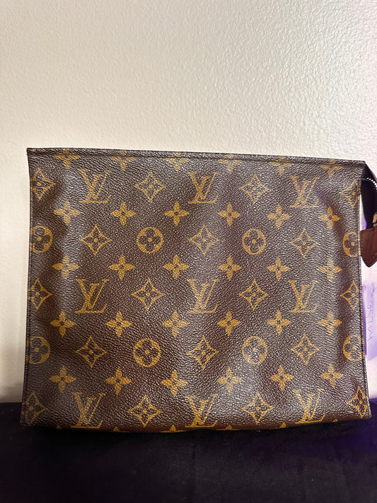 Louis Vuitton Toiletry