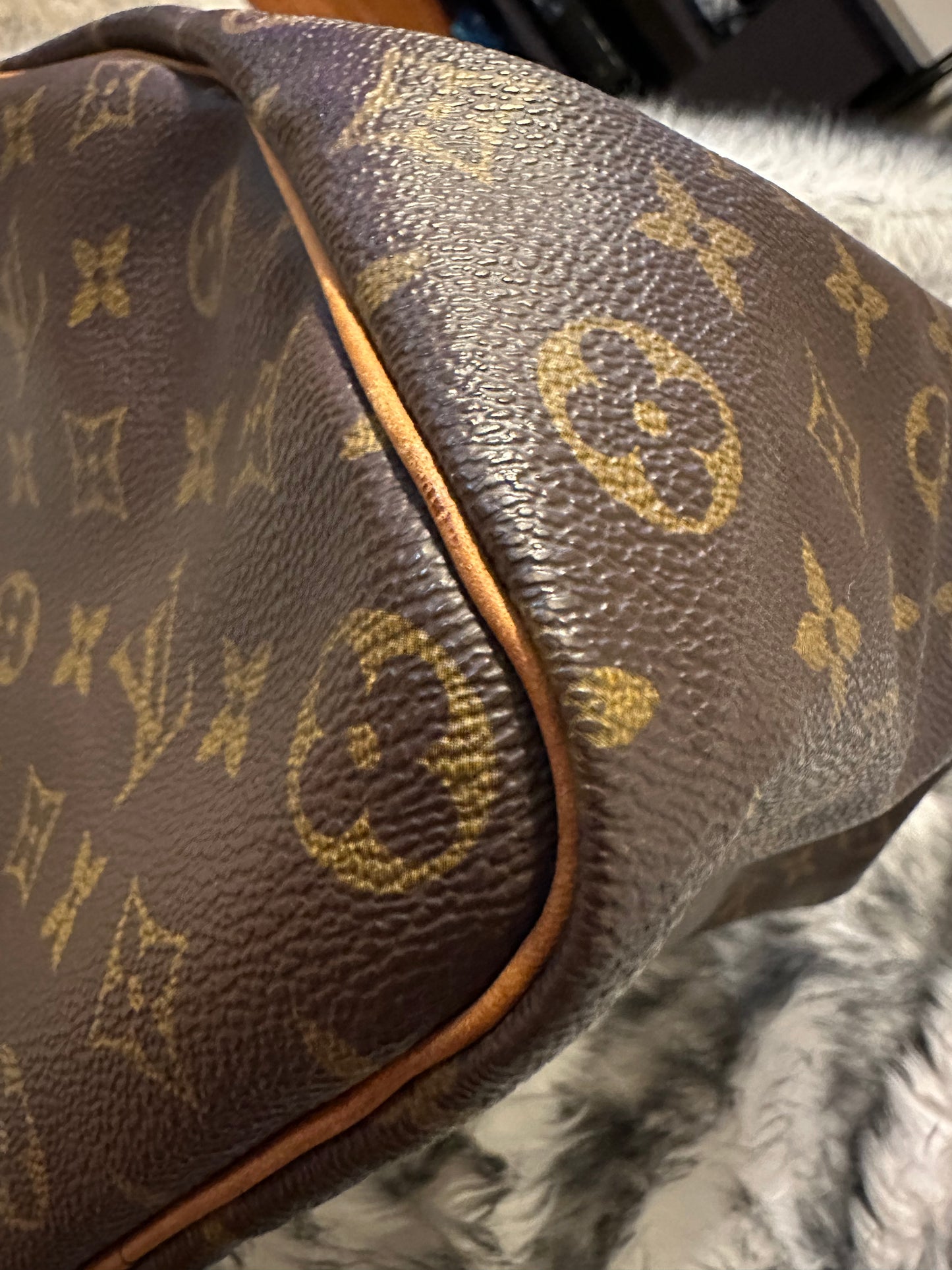 Louis Vuitton speedy 35